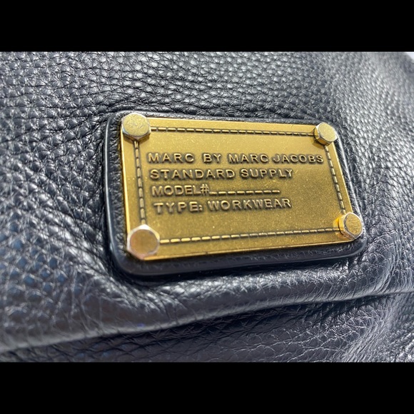 Marc by Marc Jacobs Black Leather Purse - Picture 6 of 11